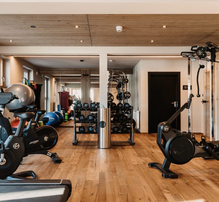 hofgut-apartment-lifestyle-resort-fitnessstudio-116