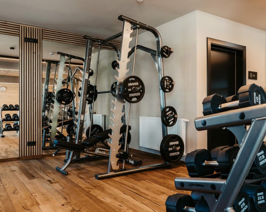 hofgut-apartment-lifestyle-resort-fitnessstudio-powerturm-117